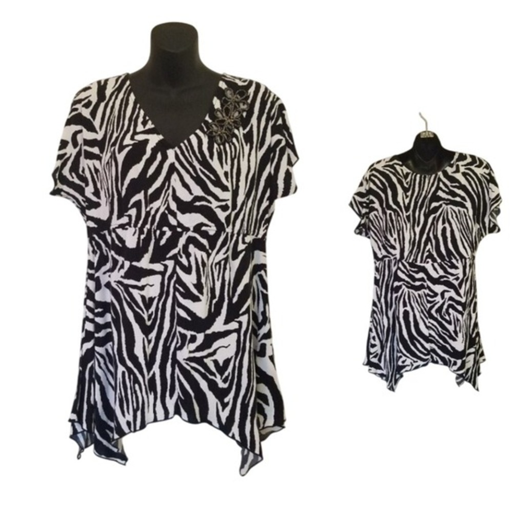 Cato Zebra Shark Hem V-neck Blouse Size Women's Large